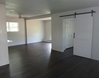 242 Autumn Wood Trail - Photo Thumbnail 9