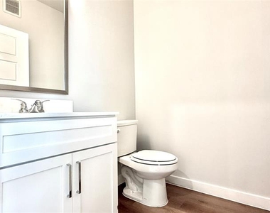 2306 Moonflower Road - Photo Thumbnail 14