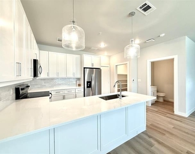 2306 Moonflower Road - Photo Thumbnail 18