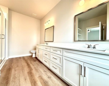 2306 Moonflower Road - Photo Thumbnail 11