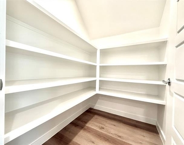 2306 Moonflower Road - Photo Thumbnail 9