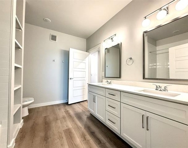 2306 Moonflower Road - Photo Thumbnail 25