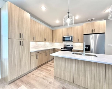 540 Foxglove Road - Photo Thumbnail 1