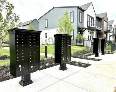 2217 Reserve Way - Photo Thumbnail 35