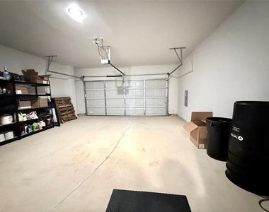 2217 Reserve Way - Photo Thumbnail 37