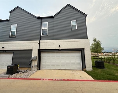 2217 Reserve Way - Photo Thumbnail 12