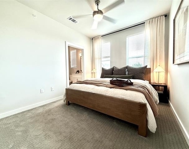 2217 Reserve Way - Photo Thumbnail 24