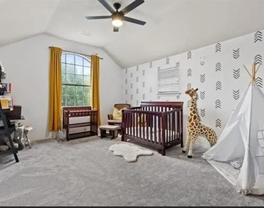2051 Chisholm Trail - Photo Thumbnail 12