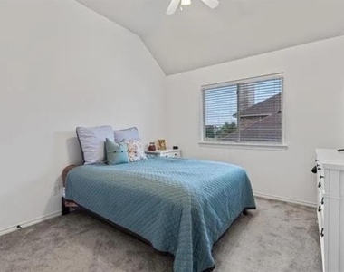 2051 Chisholm Trail - Photo Thumbnail 13