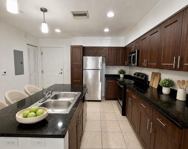 1590 Cameron Samuel Lane - Photo Thumbnail 2