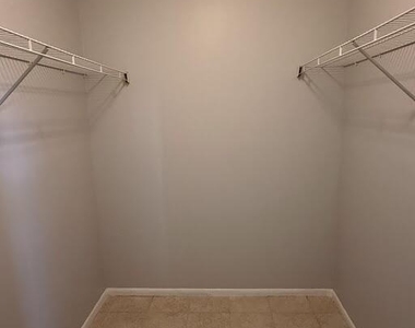 2325 Sw Pamona Street - Photo Thumbnail 9