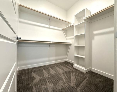 2219 Reserve Way - Photo Thumbnail 25