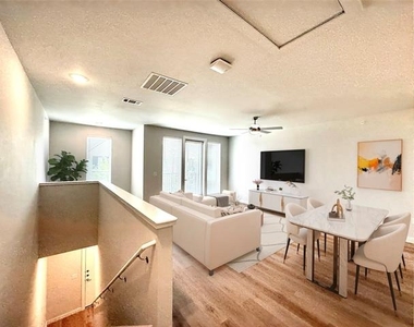 2219 Reserve Way - Photo Thumbnail 5