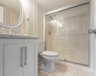 361 Sw South River Drive - Photo Thumbnail 16