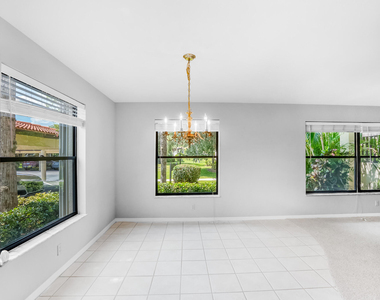 361 Sw South River Drive - Photo Thumbnail 9