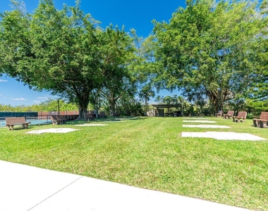 361 Sw South River Drive - Photo Thumbnail 29