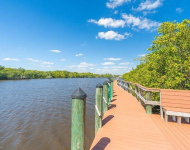 361 Sw South River Drive - Photo Thumbnail 28