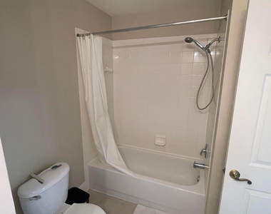 1209 Main Street - Photo Thumbnail 13