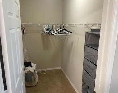 1209 Main Street - Photo Thumbnail 10