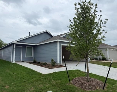 7412 Woodpecker Drive - Photo Thumbnail 3