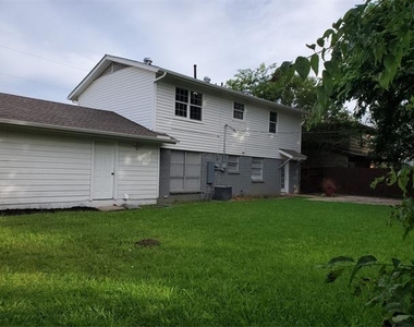 3703 Byrd Drive - Photo Thumbnail 18