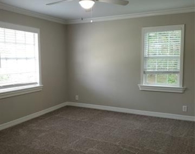 3703 Byrd Drive - Photo Thumbnail 15