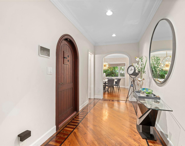 330 Royal Plaza Drive - Photo Thumbnail 13