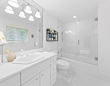 330 Royal Plaza Drive - Photo Thumbnail 21