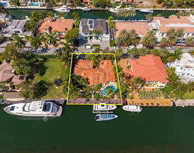 330 Royal Plaza Drive - Photo Thumbnail 2