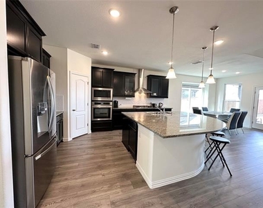 1225 Indianola Trail - Photo Thumbnail 4