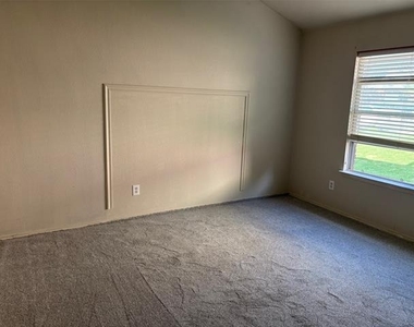 9321 Vernon Court - Photo Thumbnail 13