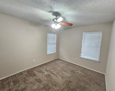5 Canary Court - Photo Thumbnail 12
