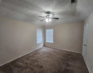 5 Canary Court - Photo Thumbnail 15