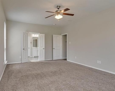 1824 Sparrow Street - Photo Thumbnail 13