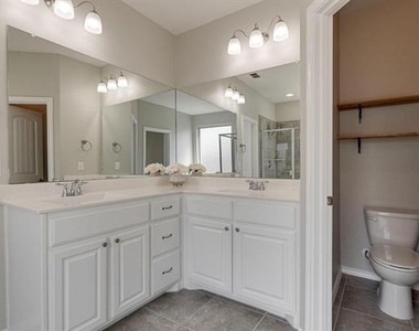1824 Sparrow Street - Photo Thumbnail 15