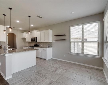 1824 Sparrow Street - Photo Thumbnail 9