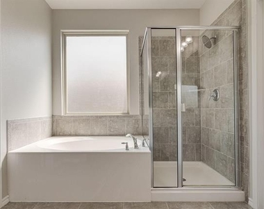 1824 Sparrow Street - Photo Thumbnail 4