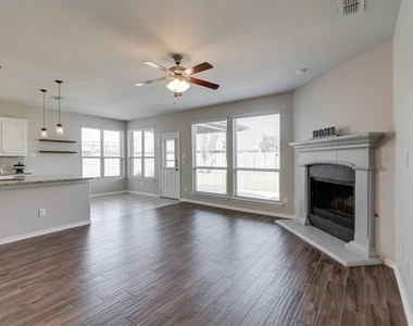 1824 Sparrow Street - Photo Thumbnail 12