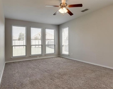 1824 Sparrow Street - Photo Thumbnail 14