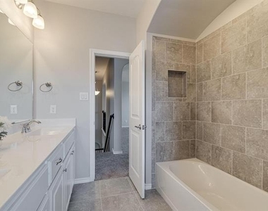 1824 Sparrow Street - Photo Thumbnail 25