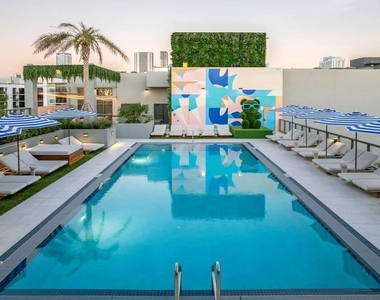 2150 N Miami Avenue - Photo Thumbnail 26