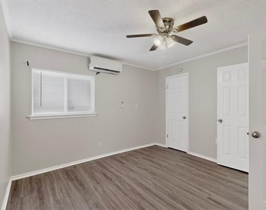 1585 N Mill Street - Photo Thumbnail 14