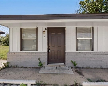 1585 N Mill Street - Photo Thumbnail 4