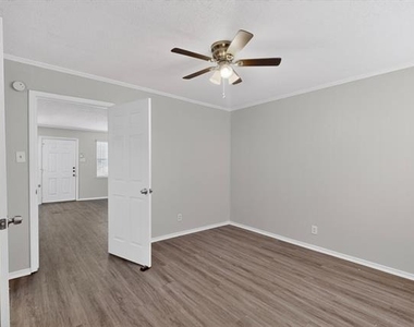 1585 N Mill Street - Photo Thumbnail 16