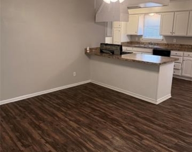 7425 Van Natta Lane - Photo Thumbnail 6