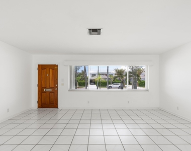 360 Palmetto Street - Photo Thumbnail 8