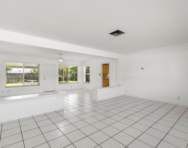 360 Palmetto Street - Photo Thumbnail 11