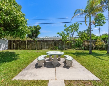 360 Palmetto Street - Photo Thumbnail 28