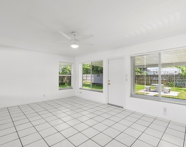 360 Palmetto Street - Photo Thumbnail 12
