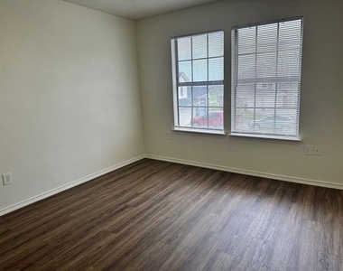 249 Stallion Drive - Photo Thumbnail 26